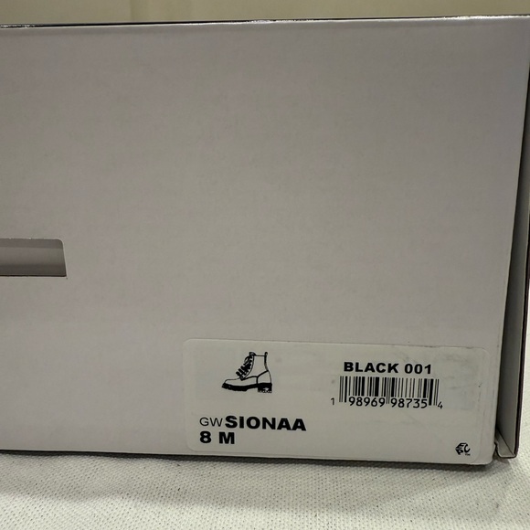 Guess Women's Boots Sionaa Color Black - Picture 12 of 12